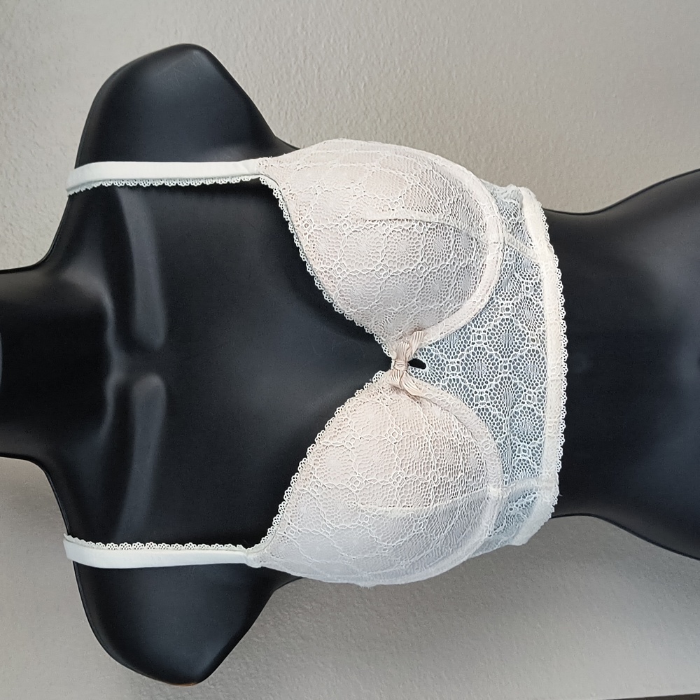☀4 for $30. Victoria Secret Cream Multi Adjustable Bra